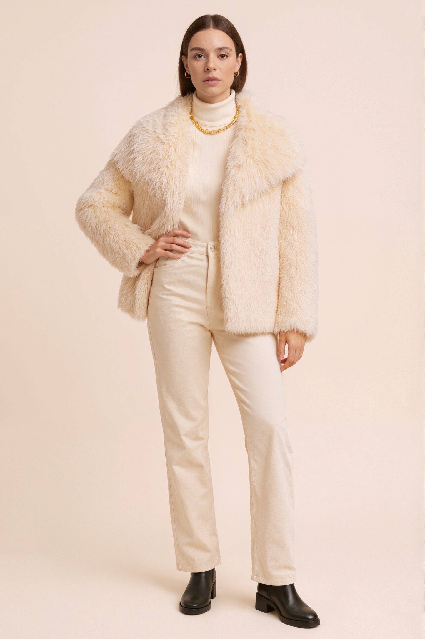 MONROE - Veste courte en fausse fourrure effet premium