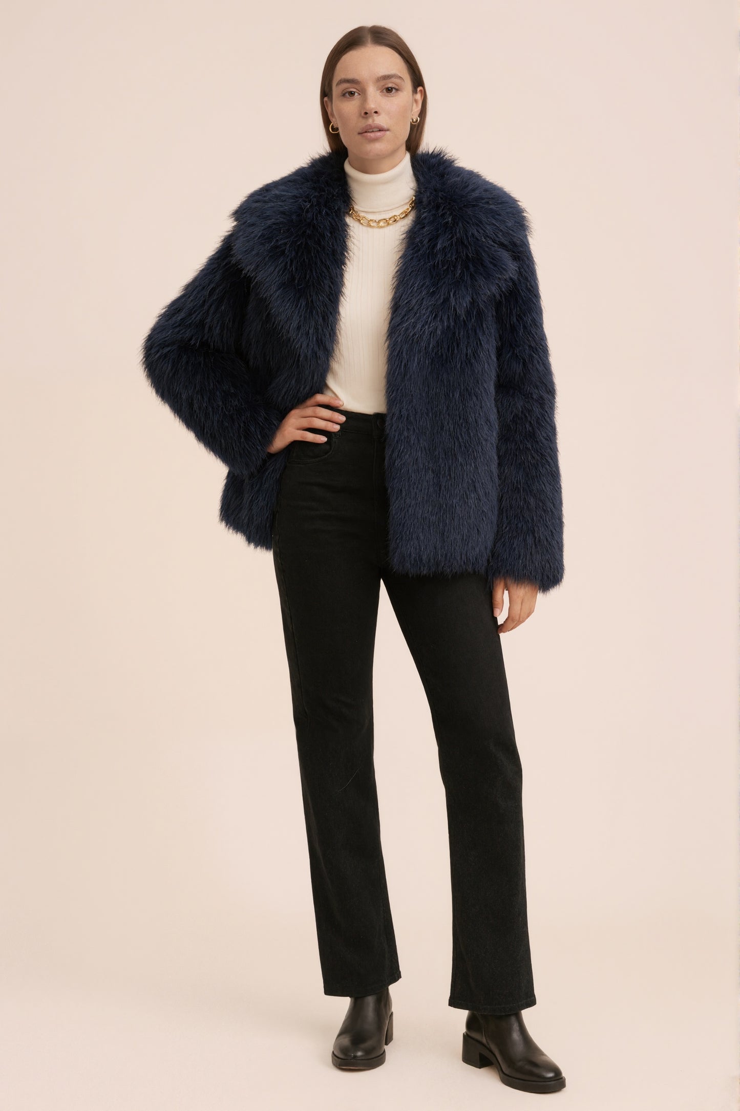 MONROE - Veste courte en fausse fourrure effet premium