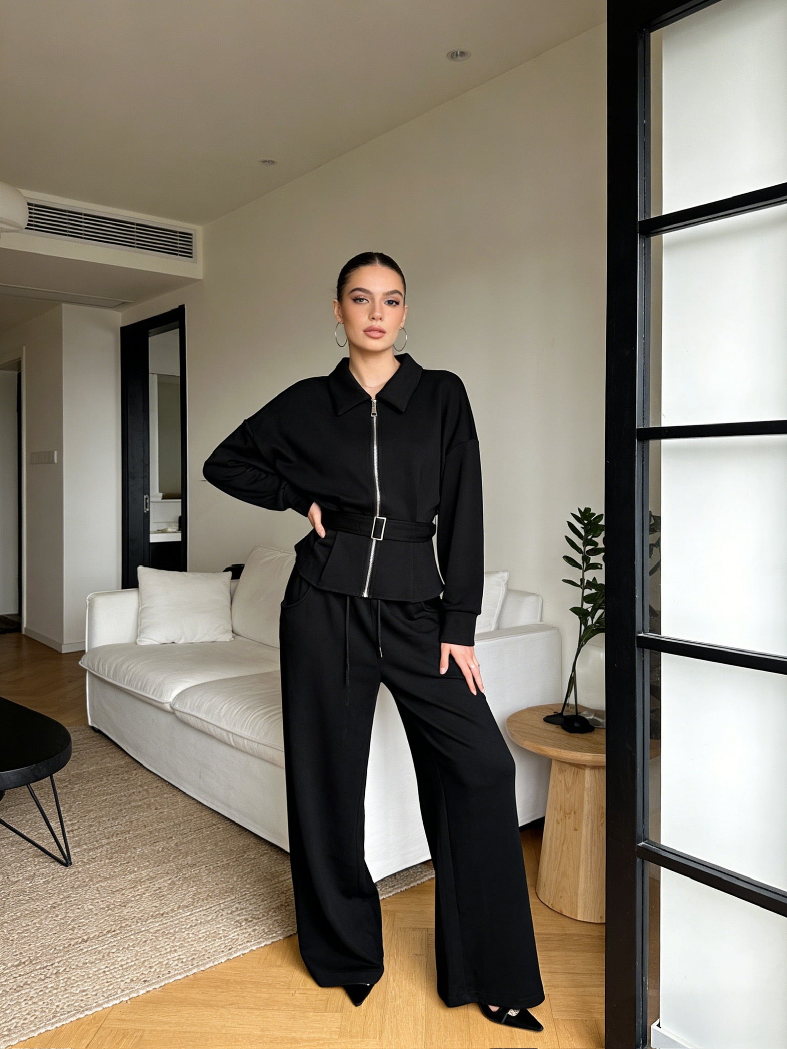 ÉCLAT 26 – Ensemble Veste Ceinturée & Pantalon