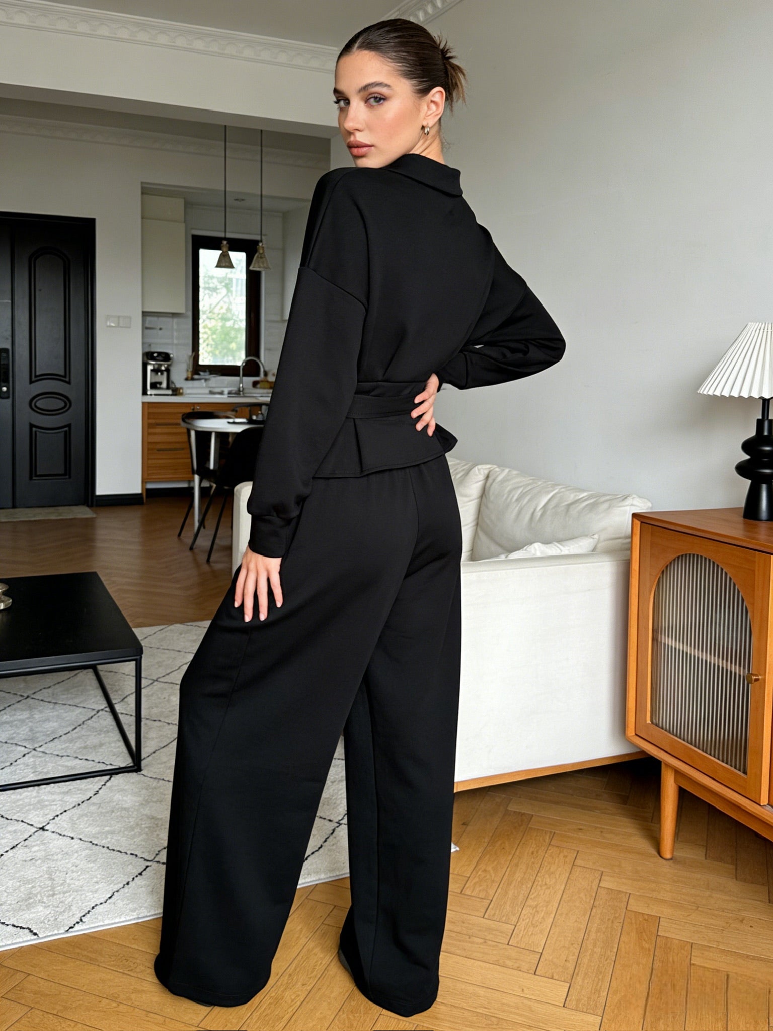 ÉCLAT 26 – Ensemble Veste Ceinturée & Pantalon