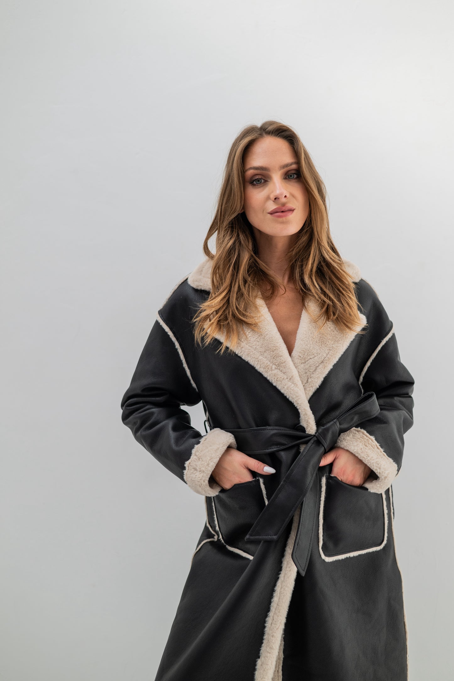 ARCTIC - Manteau doublé fausse fourrure avec ceinture ajustable