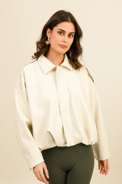 SIENNA – Veste en similicuir souple à manches volume