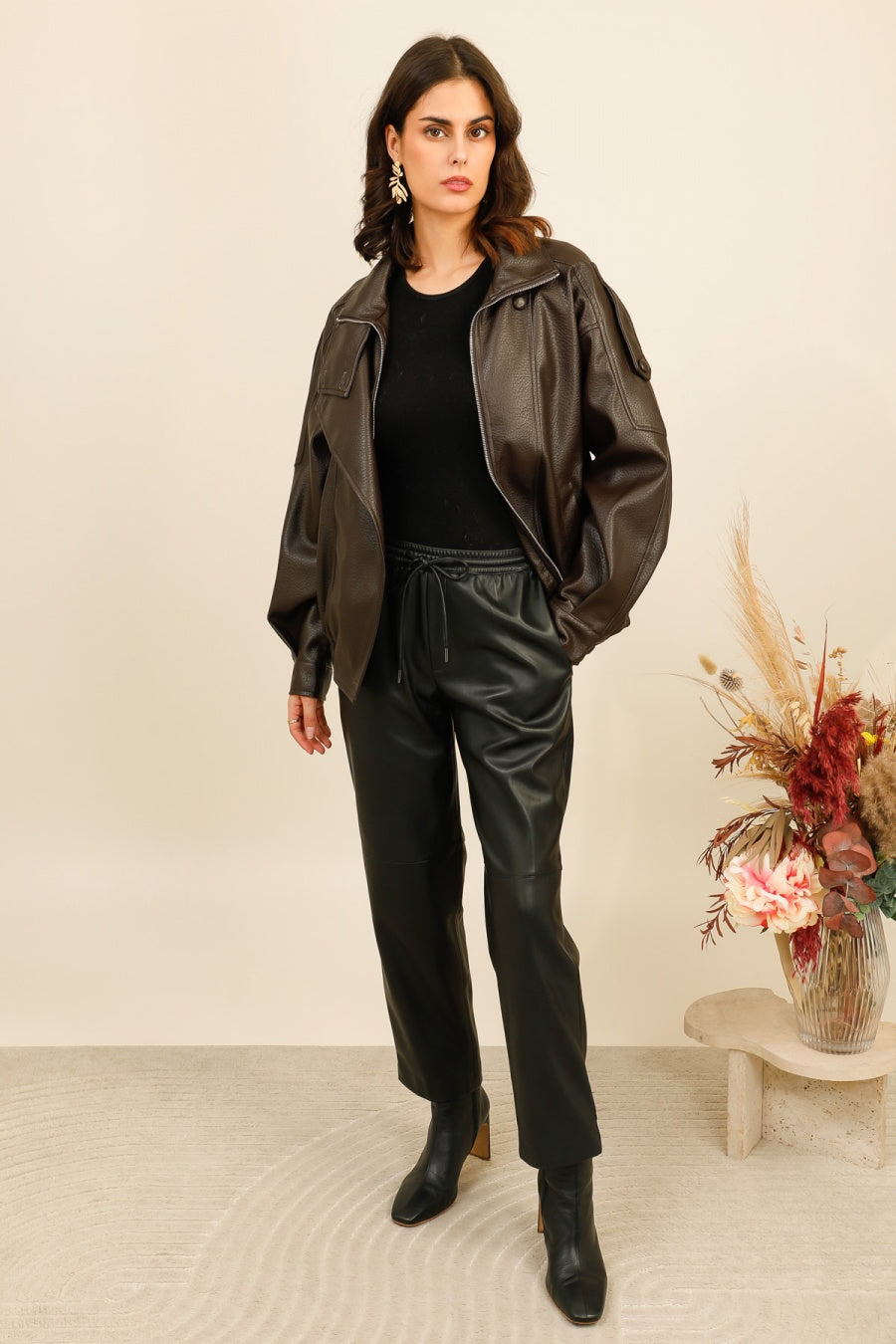 SIENNA – Veste en similicuir grainé à coupe structurée