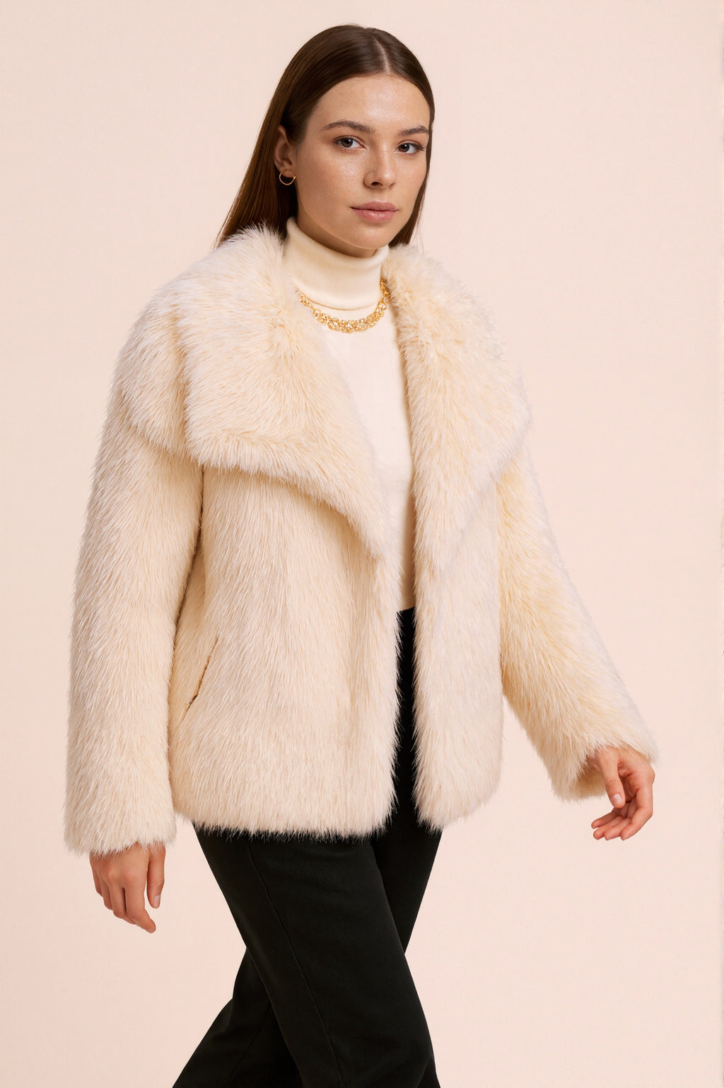 MONROE - Veste courte en fausse fourrure effet premium