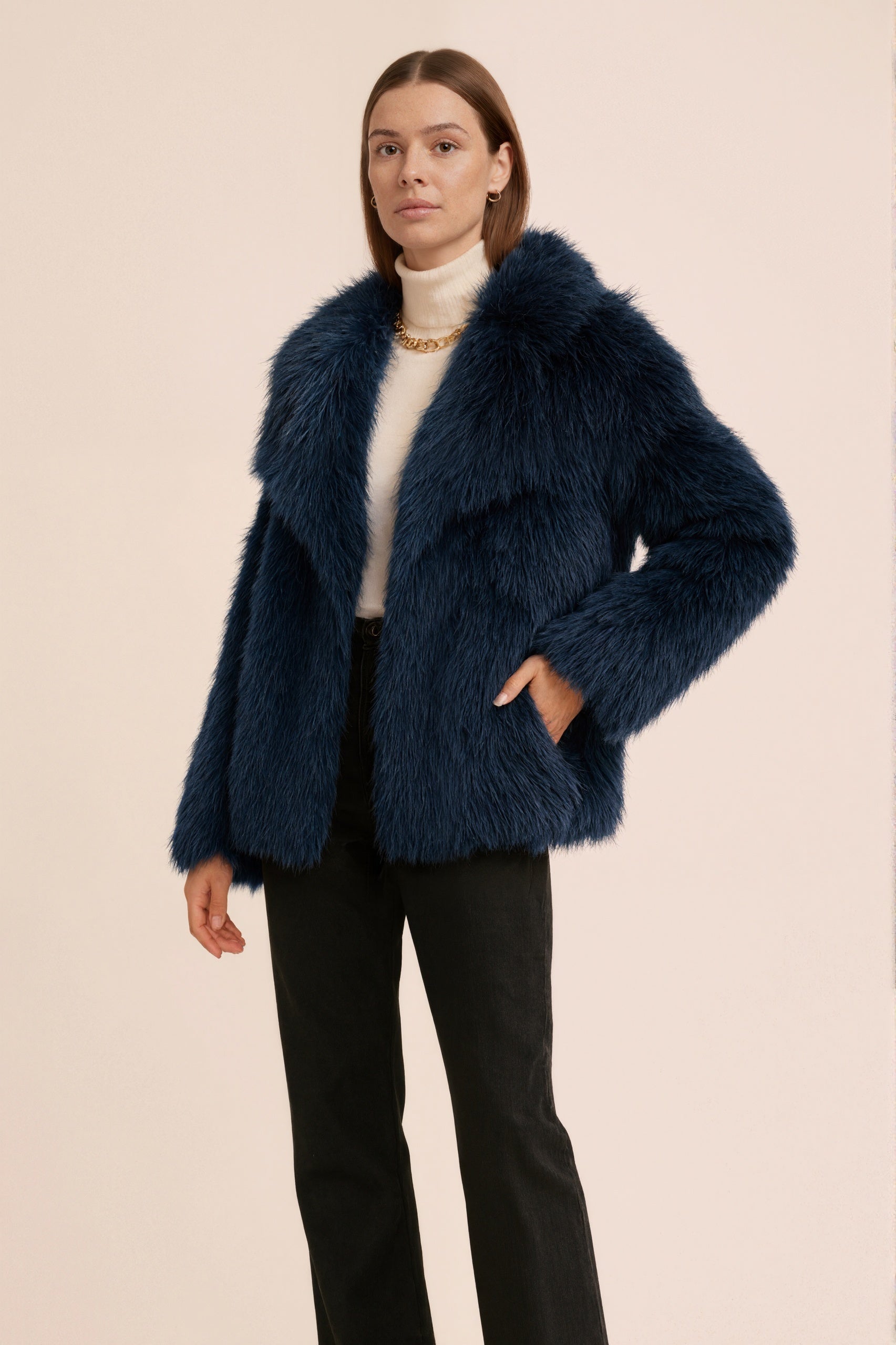 MONROE - Veste courte en fausse fourrure effet premium