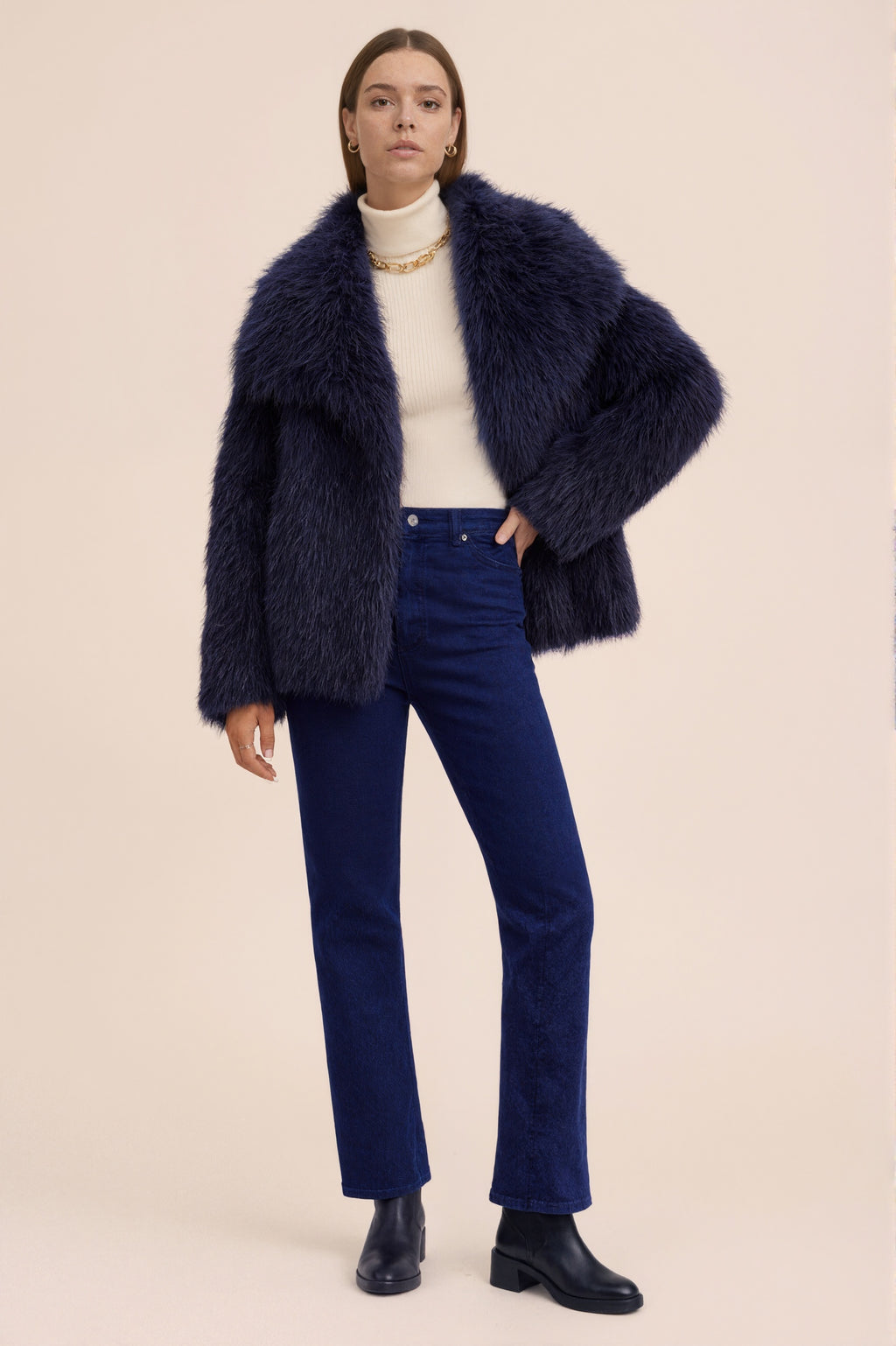 MONROE - Veste courte en fausse fourrure effet premium