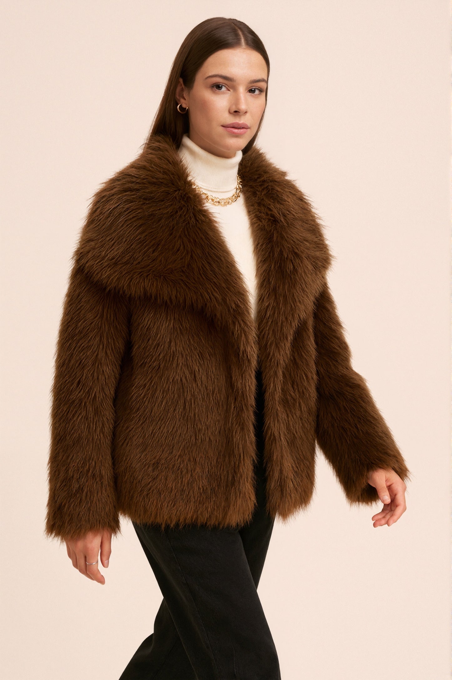 MONROE - Veste courte en fausse fourrure effet premium