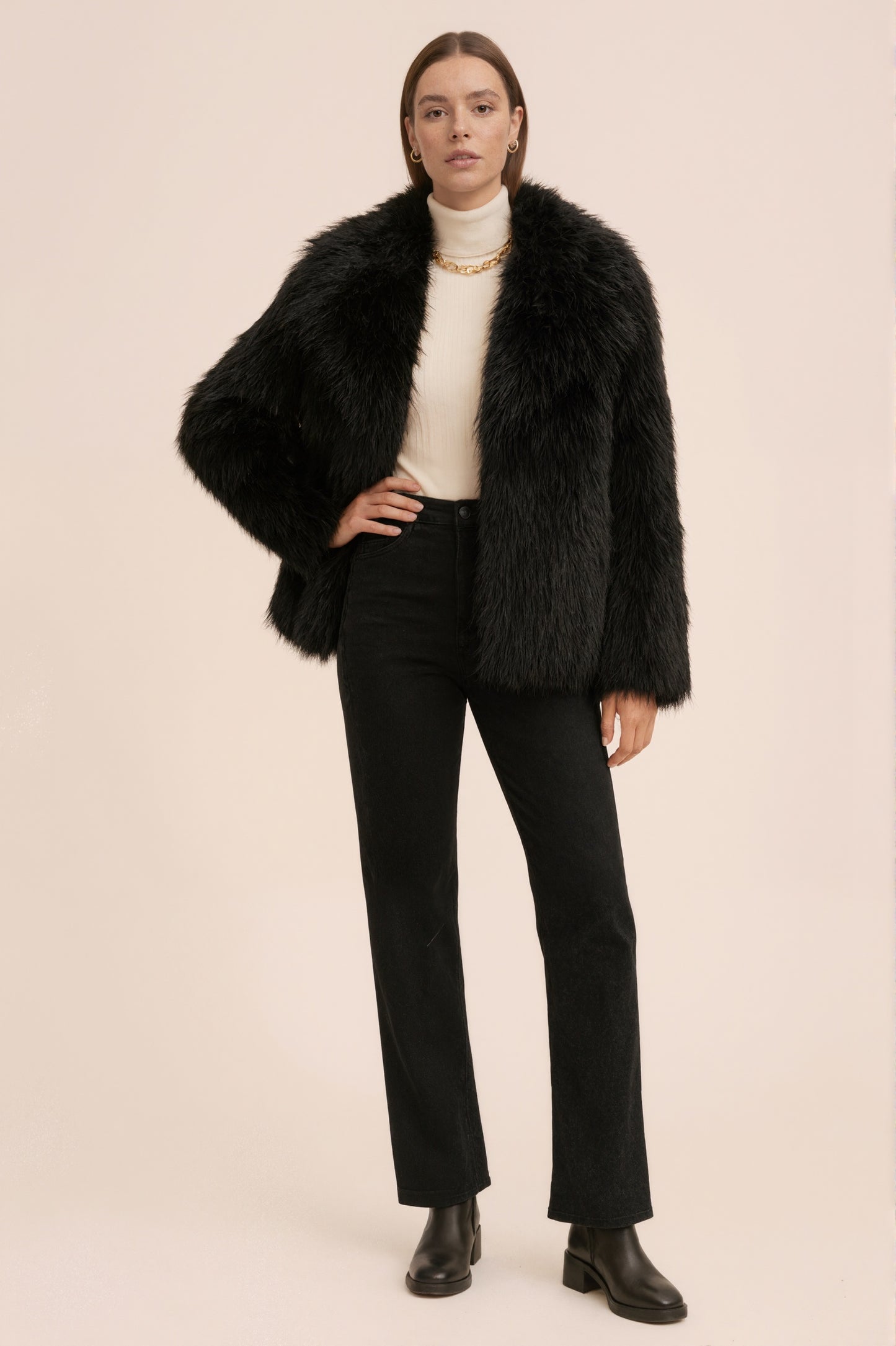 MONROE - Veste courte en fausse fourrure effet premium