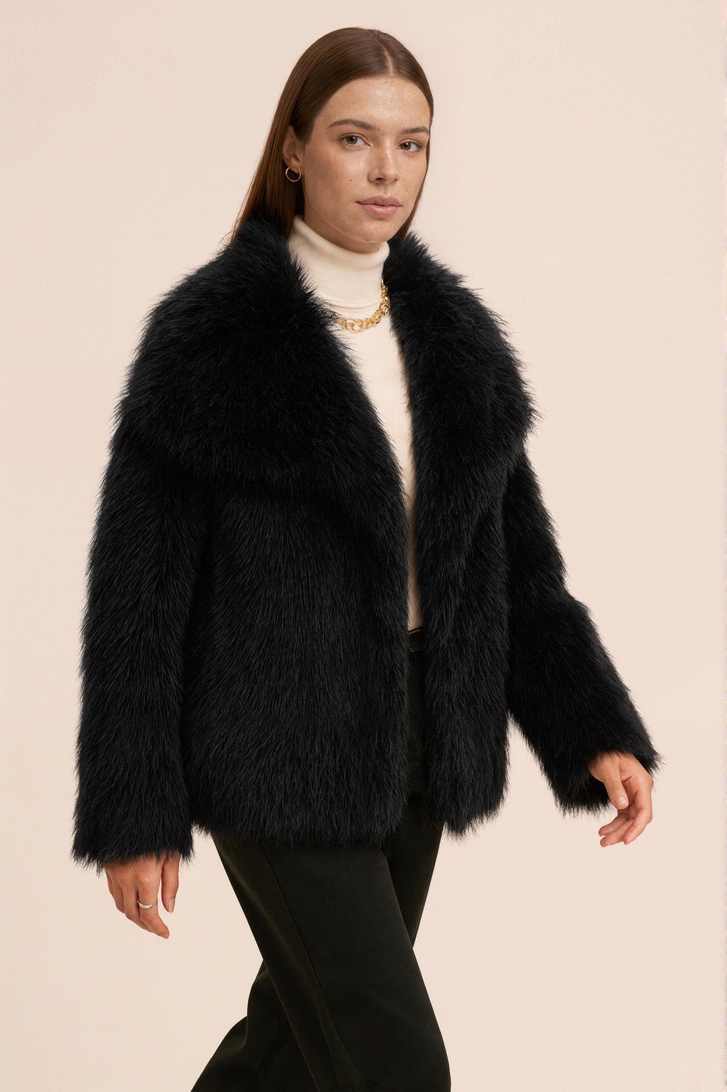 MONROE - Veste courte en fausse fourrure effet premium