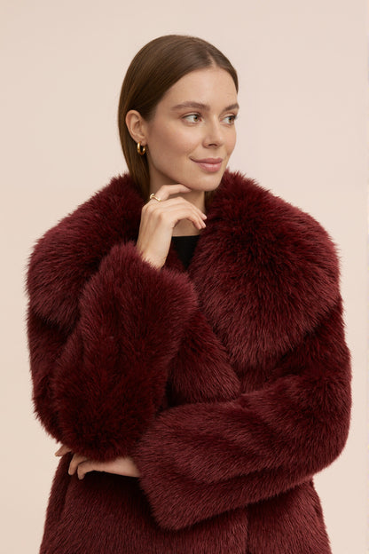 RAVEN - Veste courte en fausse fourrure effet premium