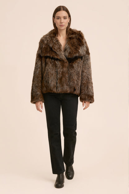 RAVEN - Veste courte en fausse fourrure effet premium