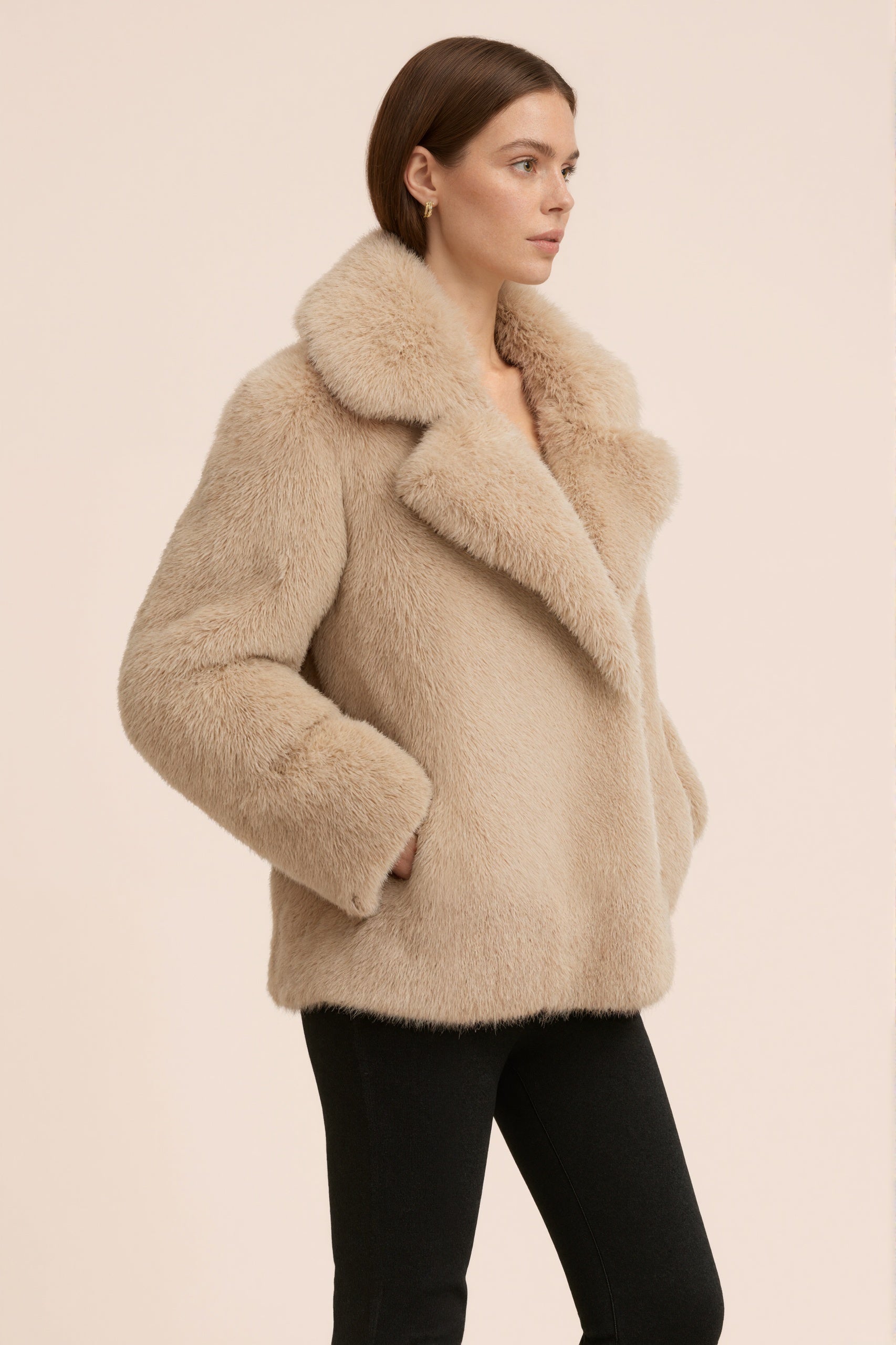 MONROE – Veste courte en fausse fourrure effet premium