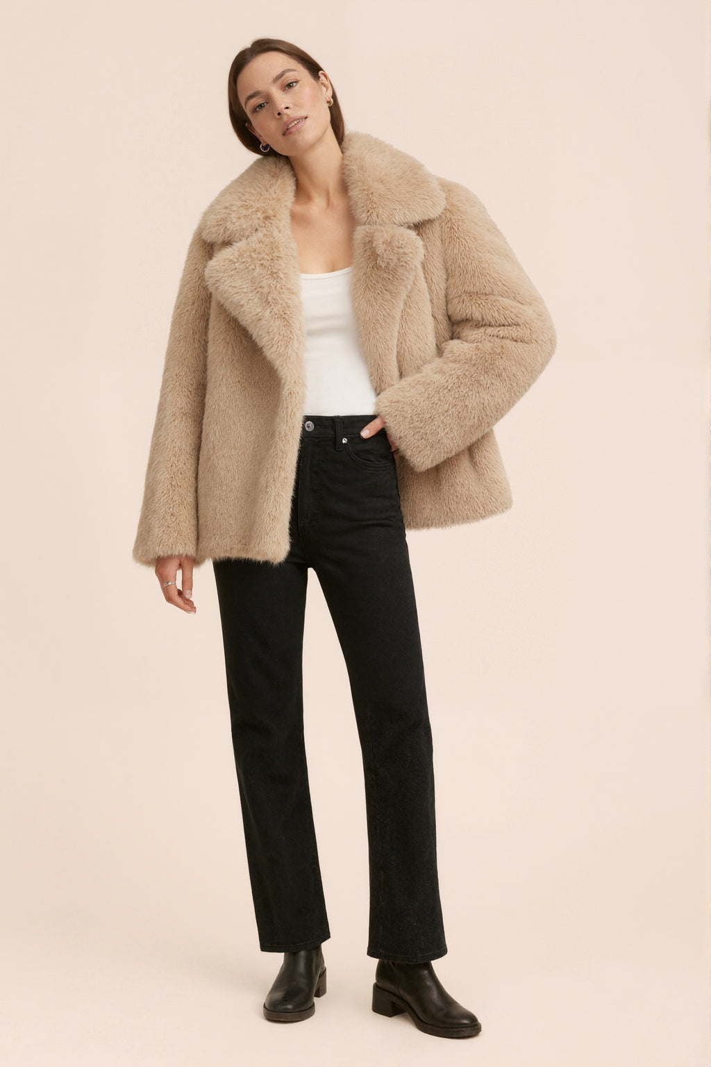 MONROE – Veste courte en fausse fourrure effet premium