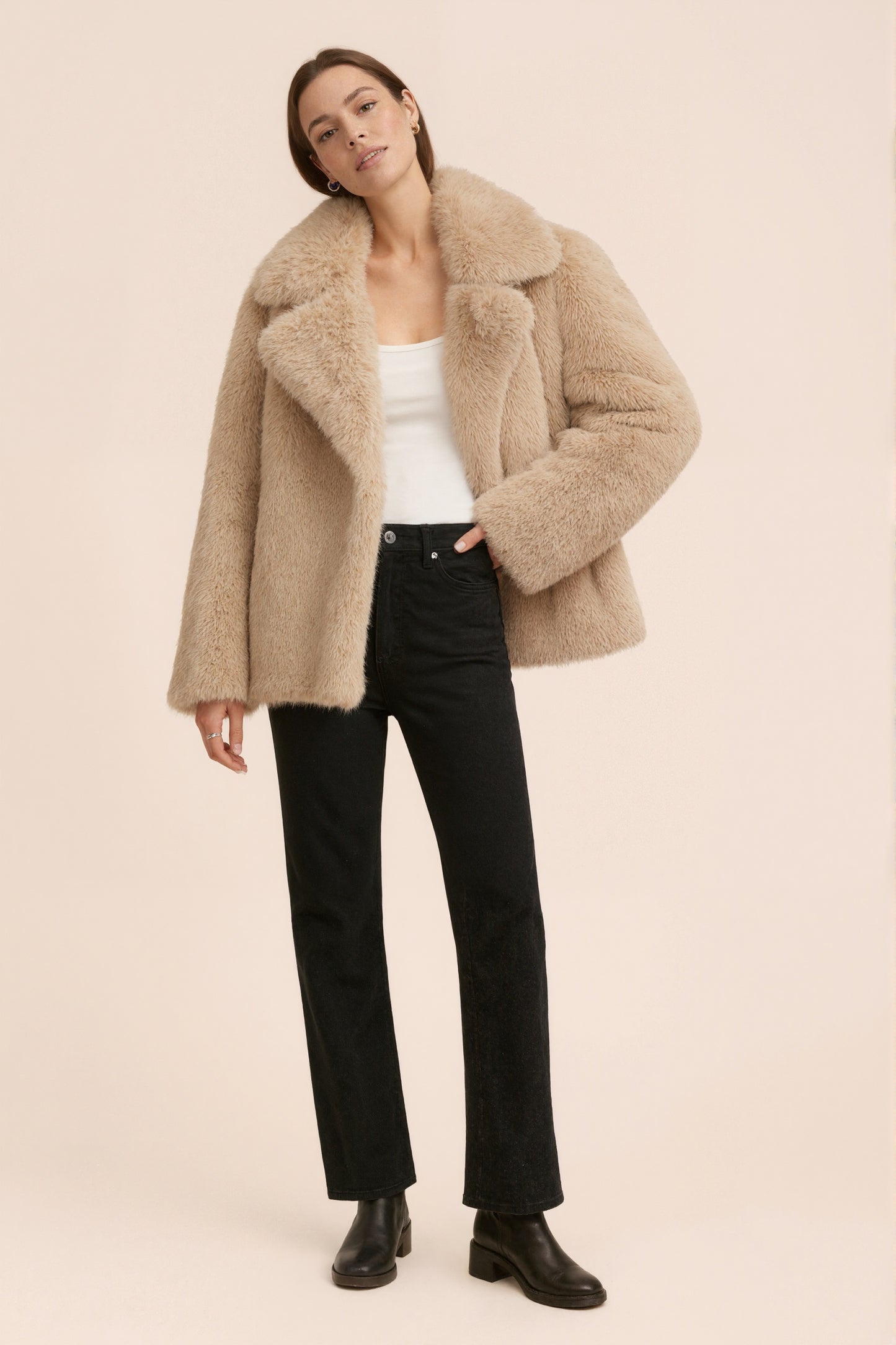 MONROE – Veste courte en fausse fourrure effet premium