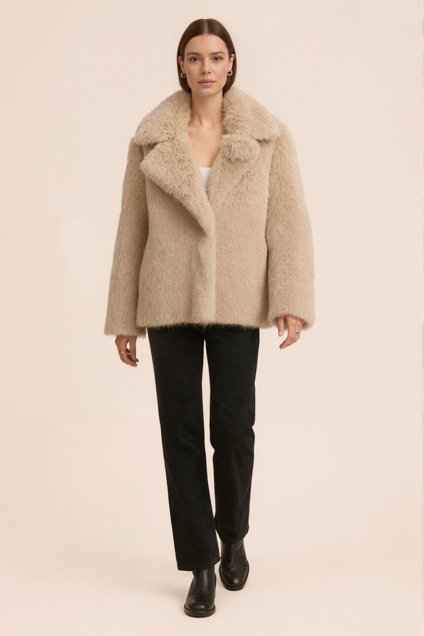 MONROE – Veste courte en fausse fourrure effet premium