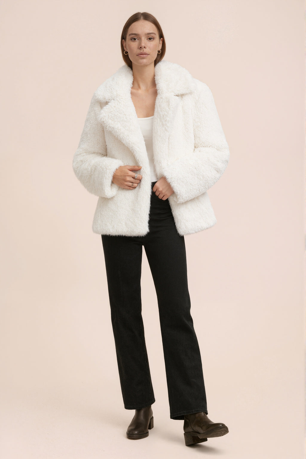 MONROE – Veste courte en fausse fourrure effet premium