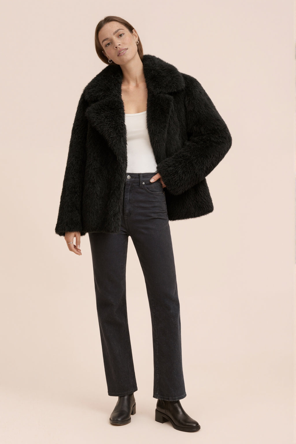 MONROE – Veste courte en fausse fourrure effet premium