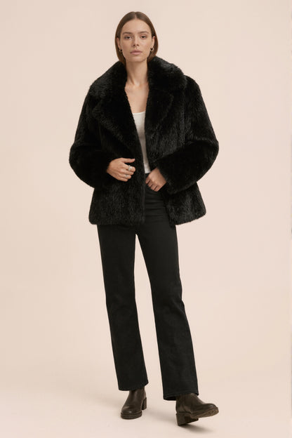 MONROE – Veste courte en fausse fourrure effet premium