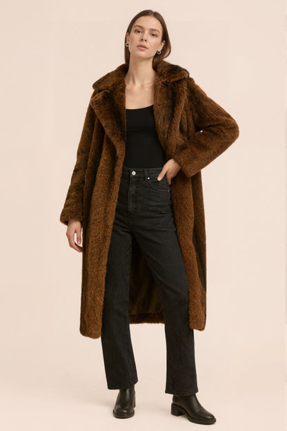 ANASTASIA – Manteau long en fausse fourrure effet premium