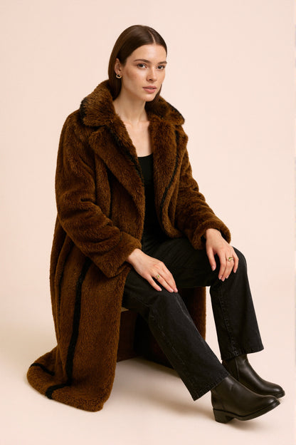 ANASTASIA – Manteau long en fausse fourrure effet premium