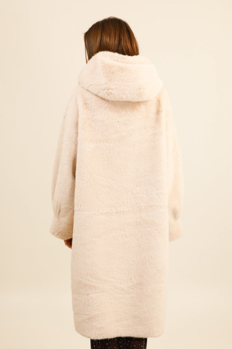 AURA – Manteau long à capuche en fausse fourrure effet premium