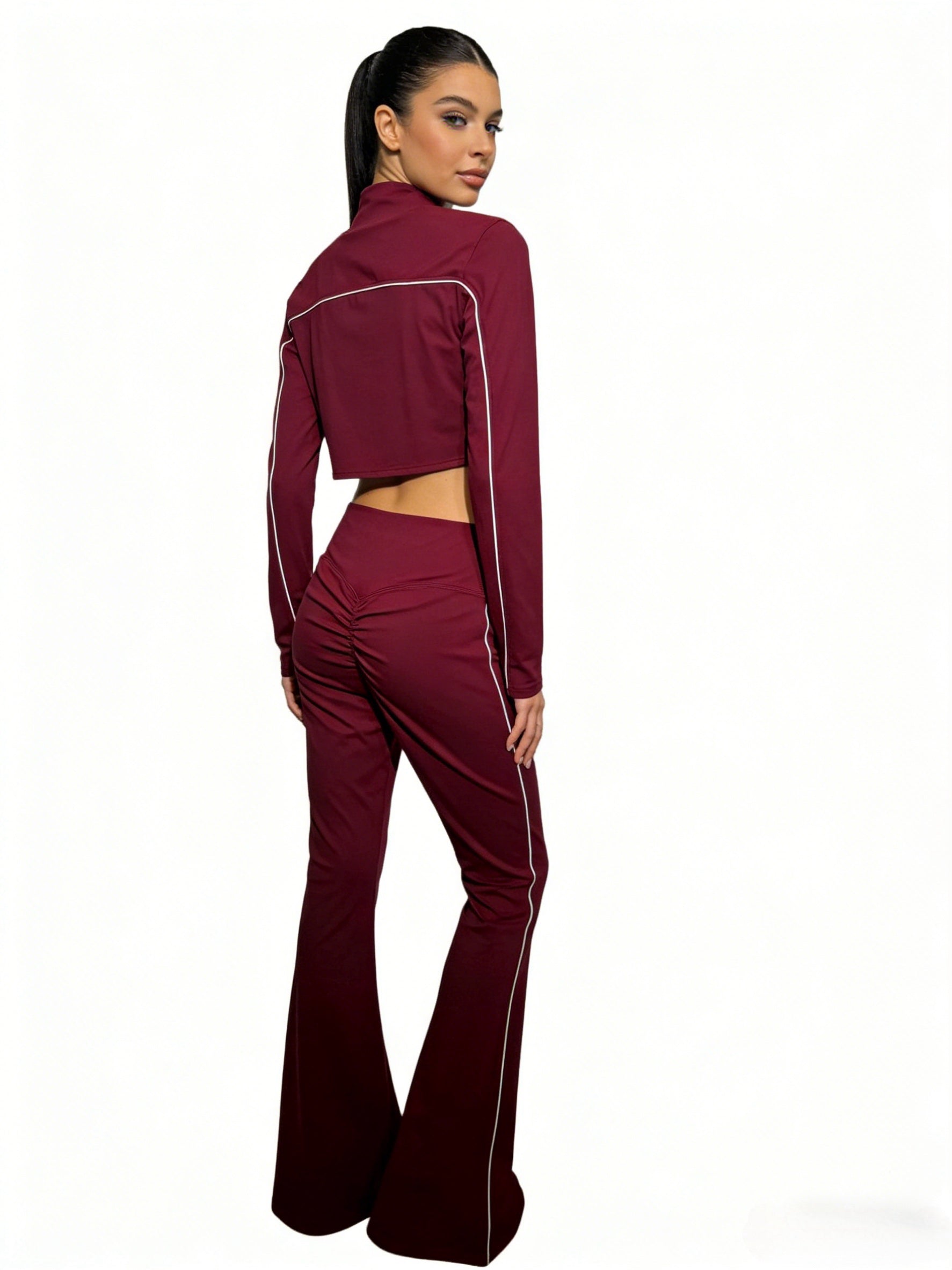 PULSE 26 - Ensemble sport sculptant zippé avec pantalon évasé