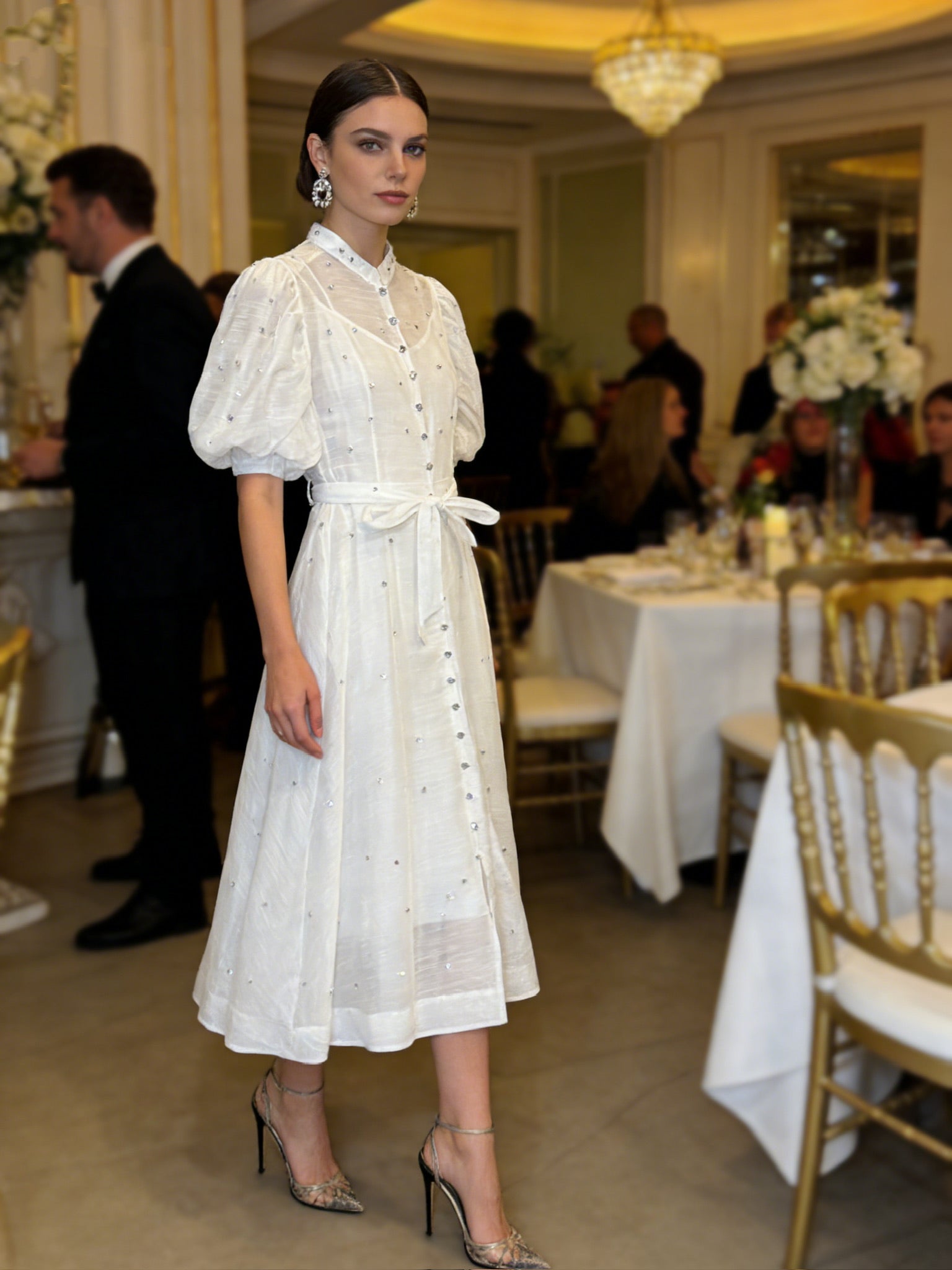 BLOOM – Robe Midi Brodée à Nouer