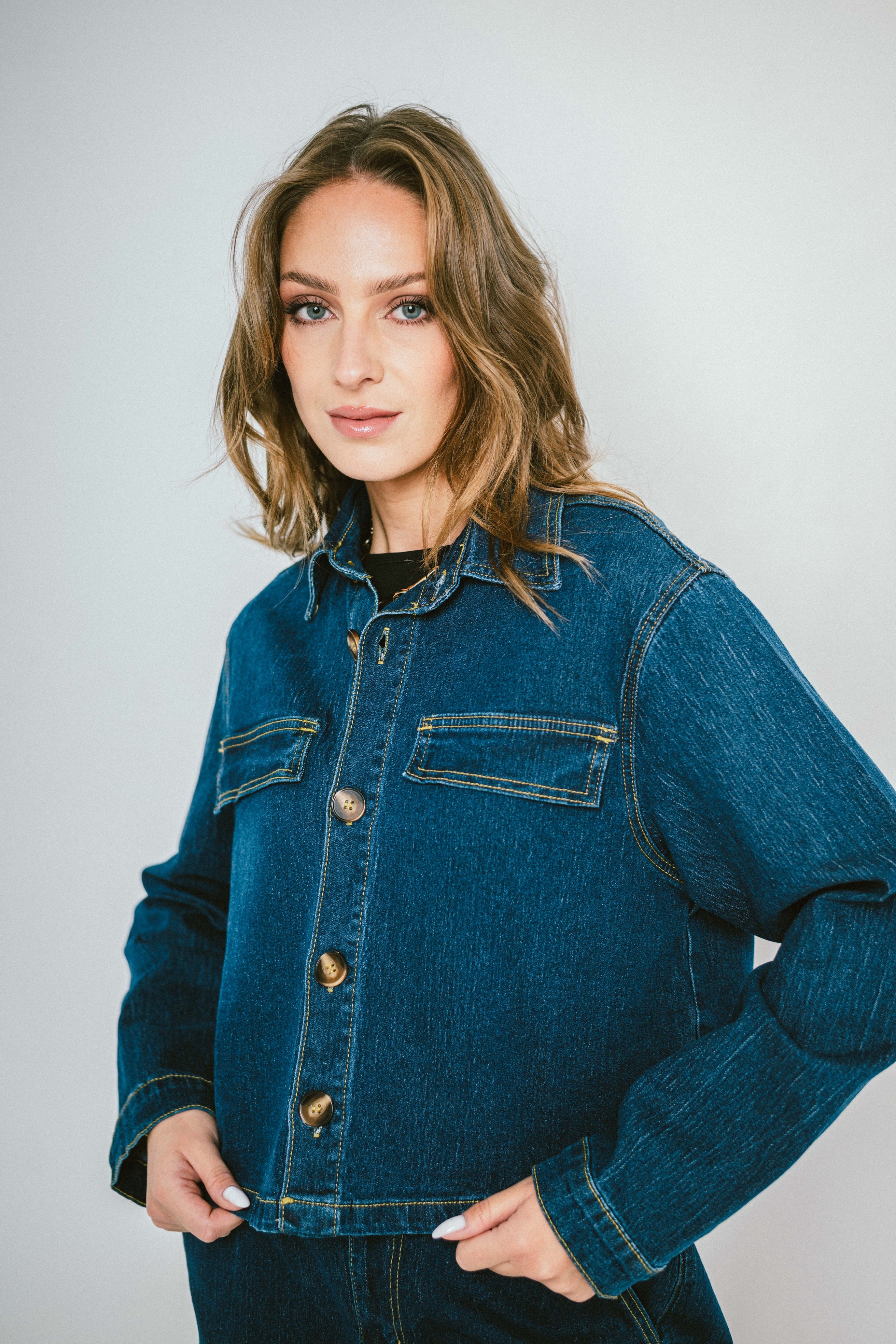 Veste BROOKLYN – Veste en denim coupe droite effet structuré