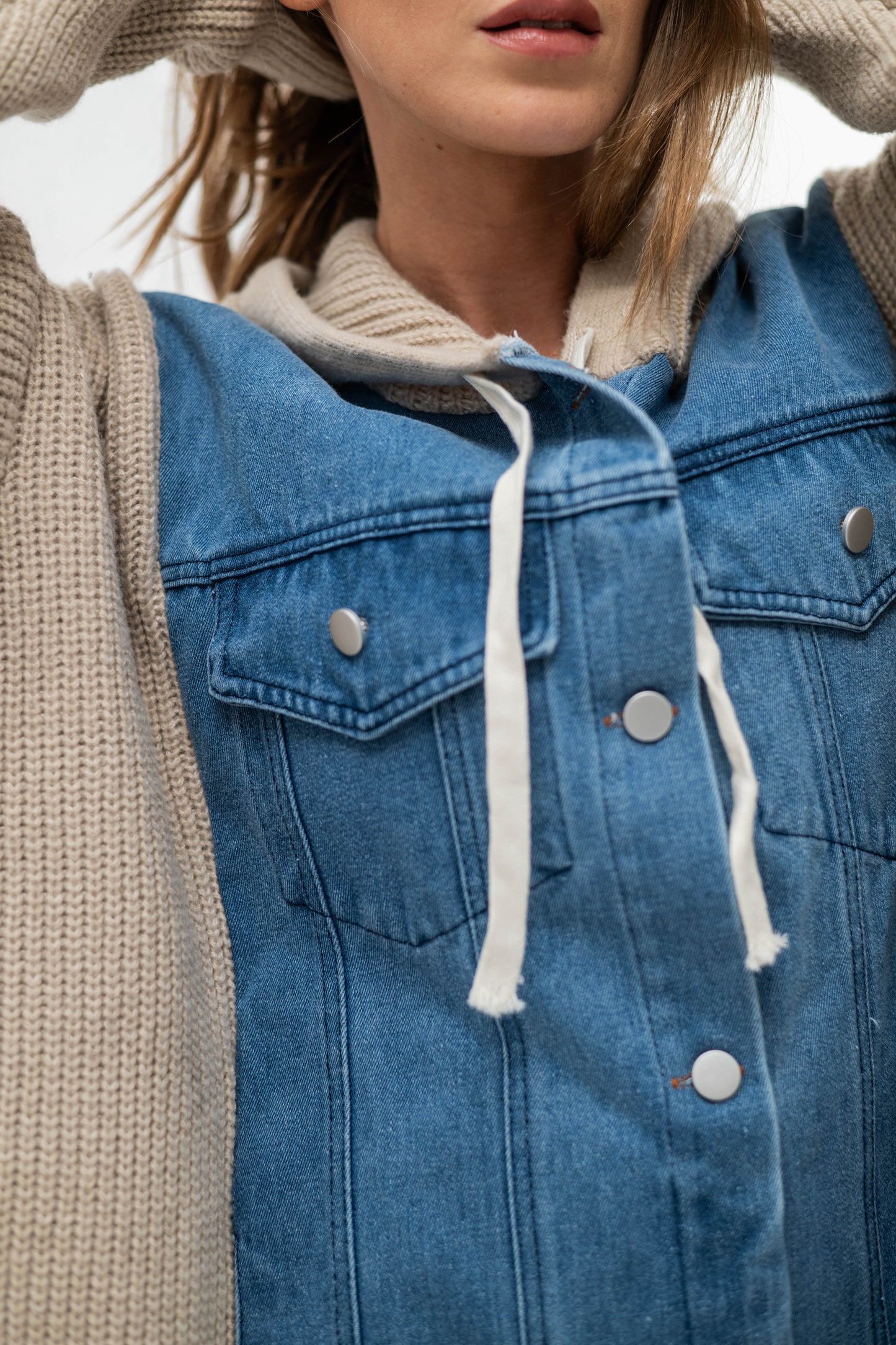 DENVER – Pull veste oversize en denim et maille