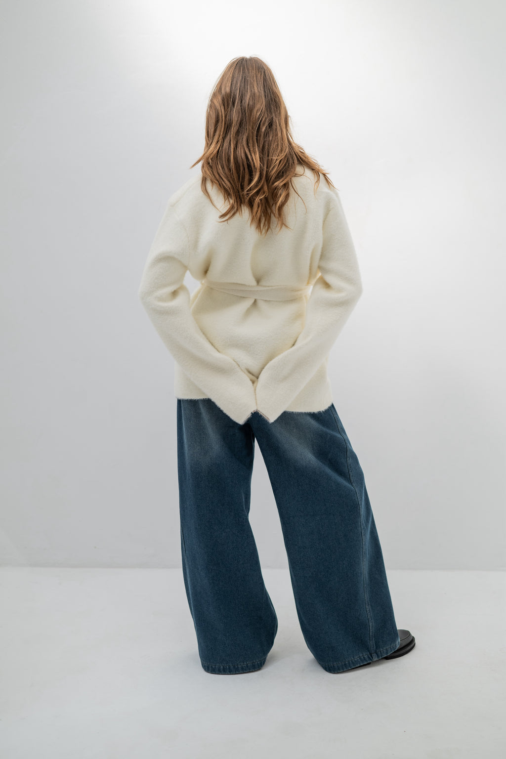 LEONA – Veste en maille unie à col et bordure en fausse fourrure