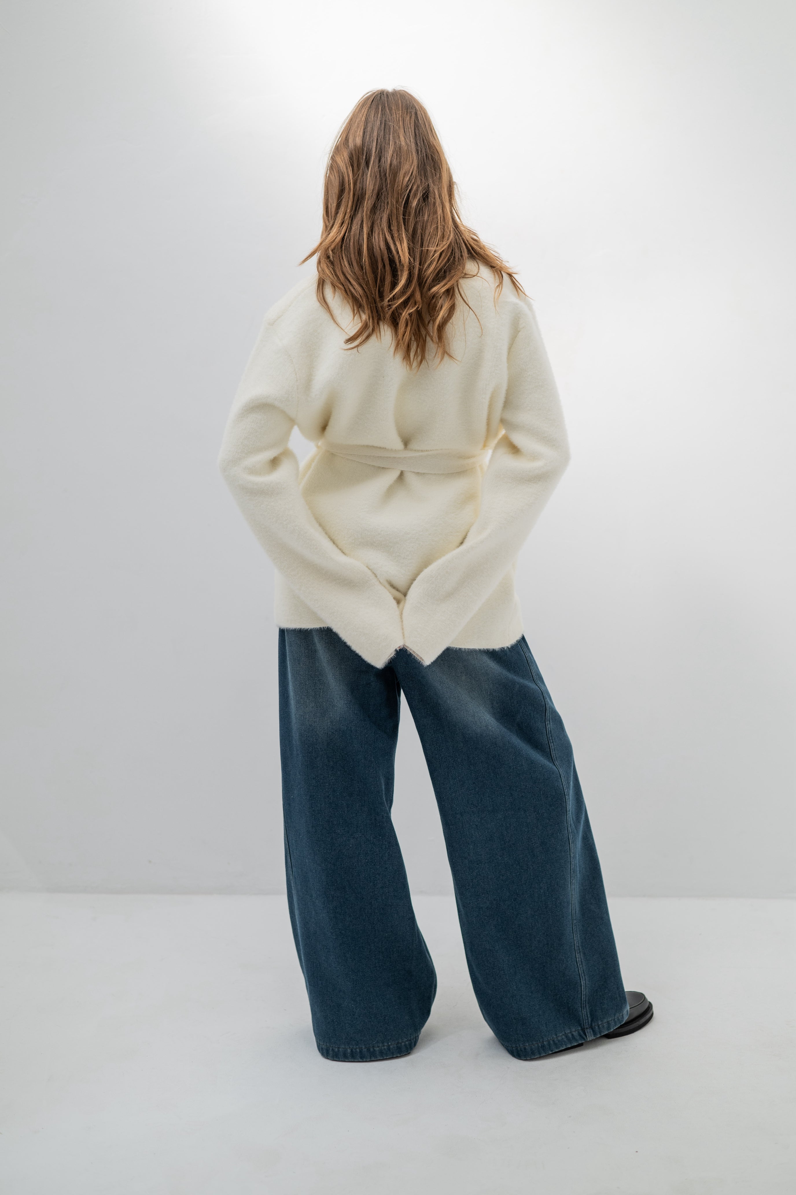 LEONA – Veste en maille unie à col et bordure en fausse fourrure