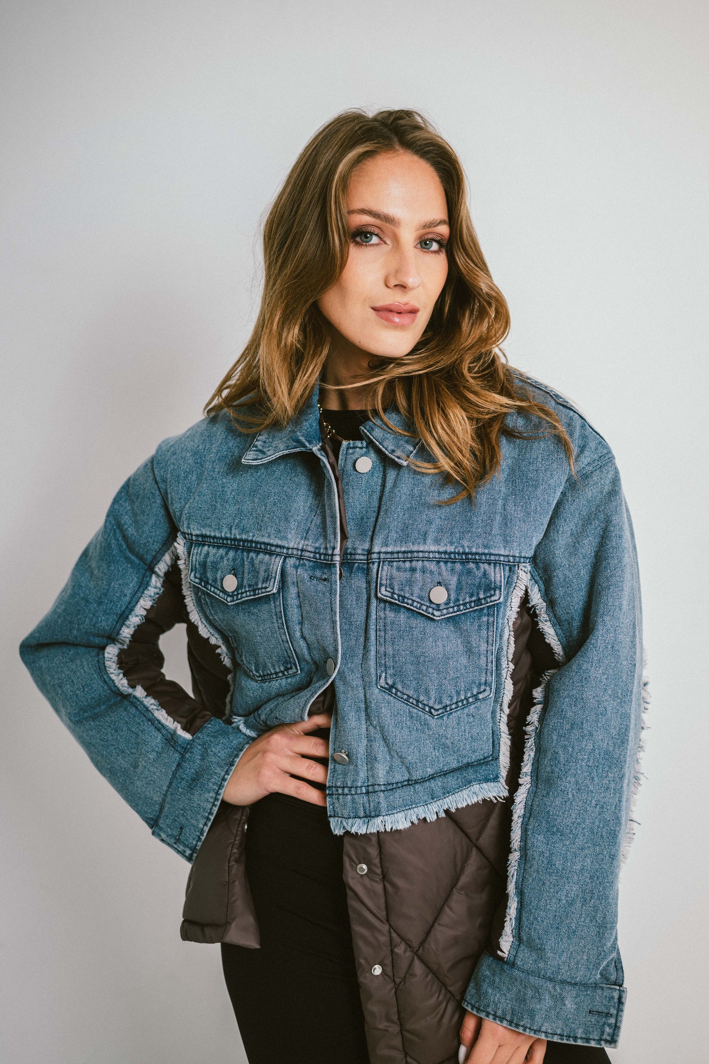 DENVER – Doudoune courte bi-matière en denim et nylon matelassé