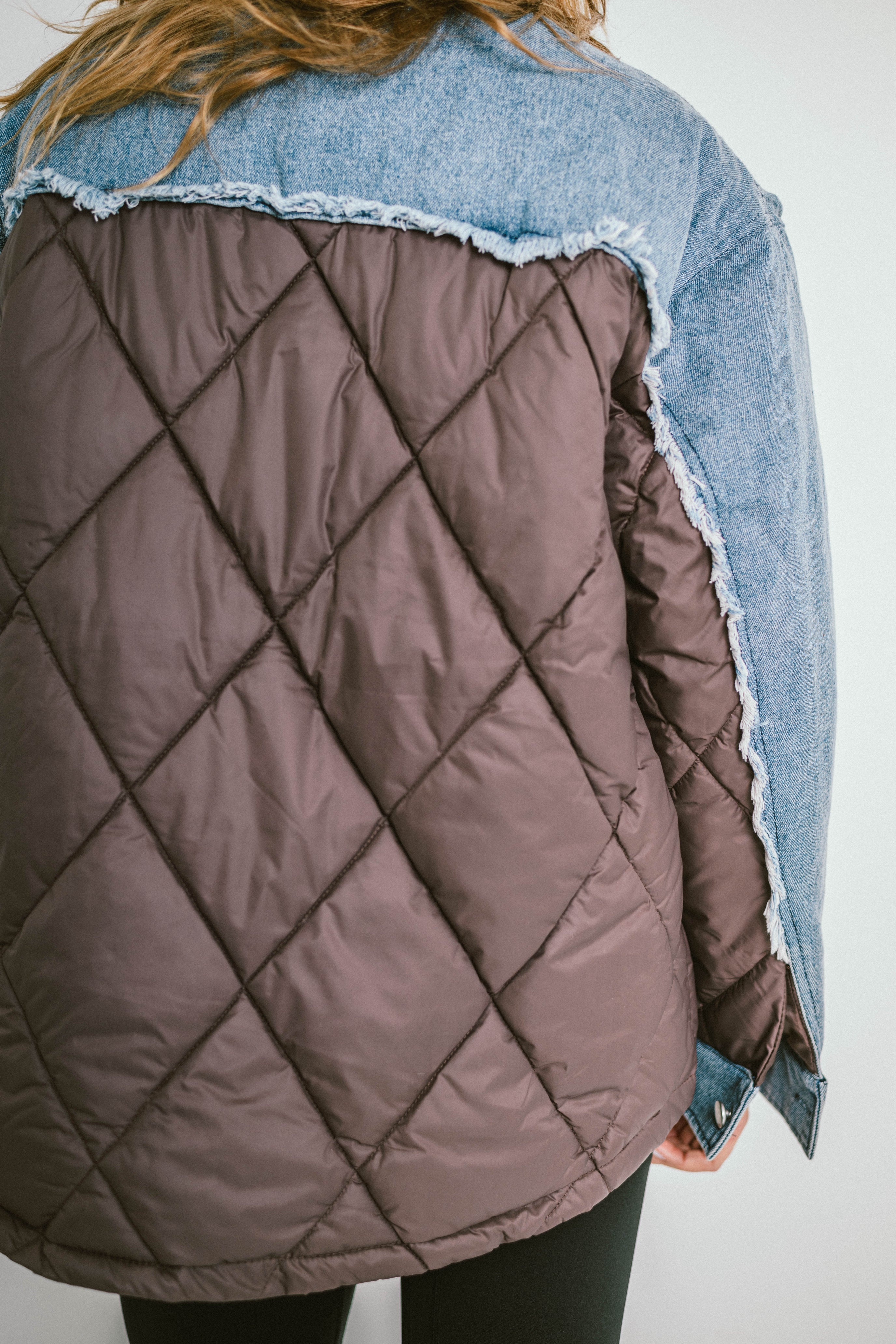 DENVER – Doudoune courte bi-matière en denim et nylon matelassé