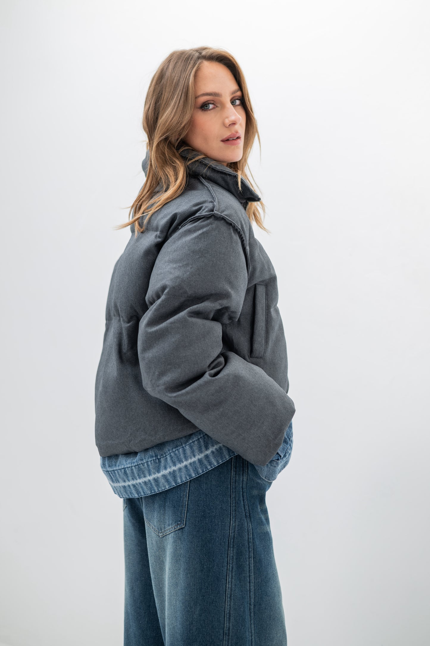 DENVER – Doudoune courte bicolore effet denim