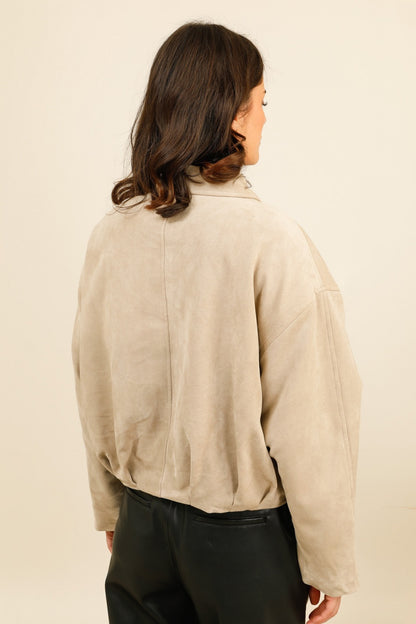 SIENNA – Veste courte en similicuir effet suédé à ceinture