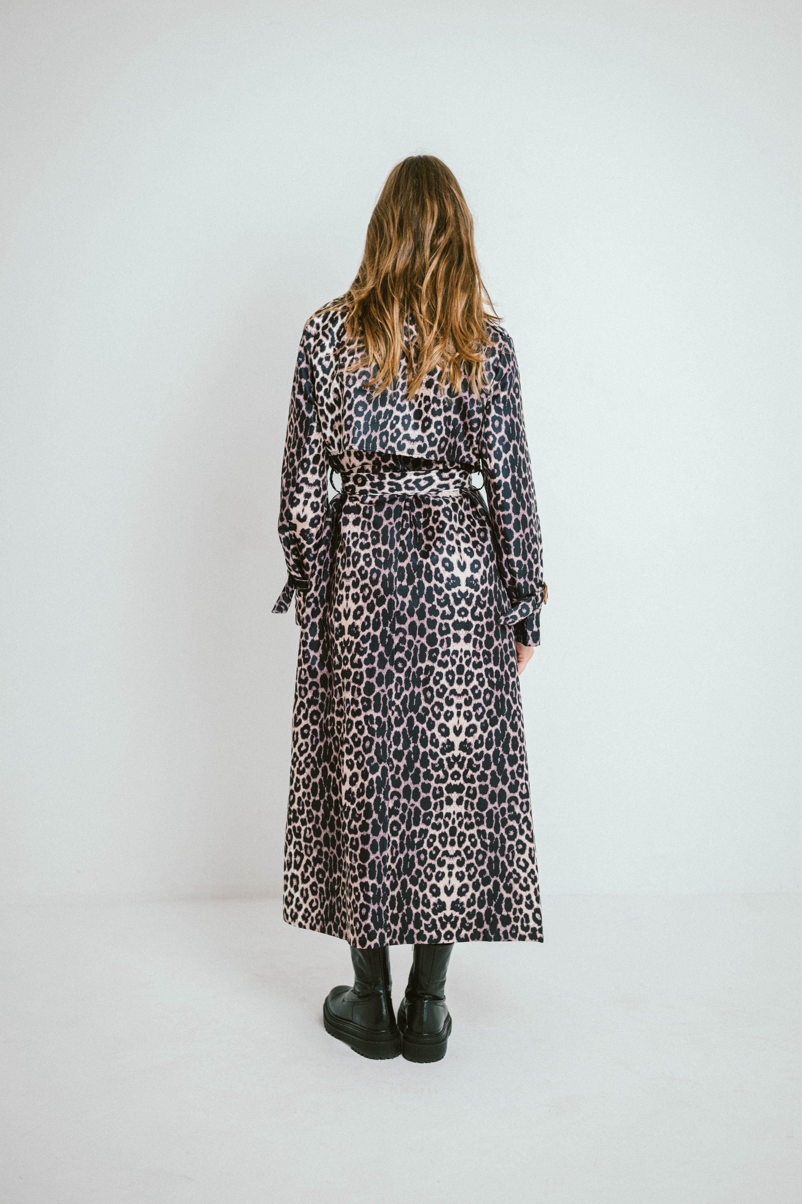 LEONA – Trench long imprimé léopard à ceinture