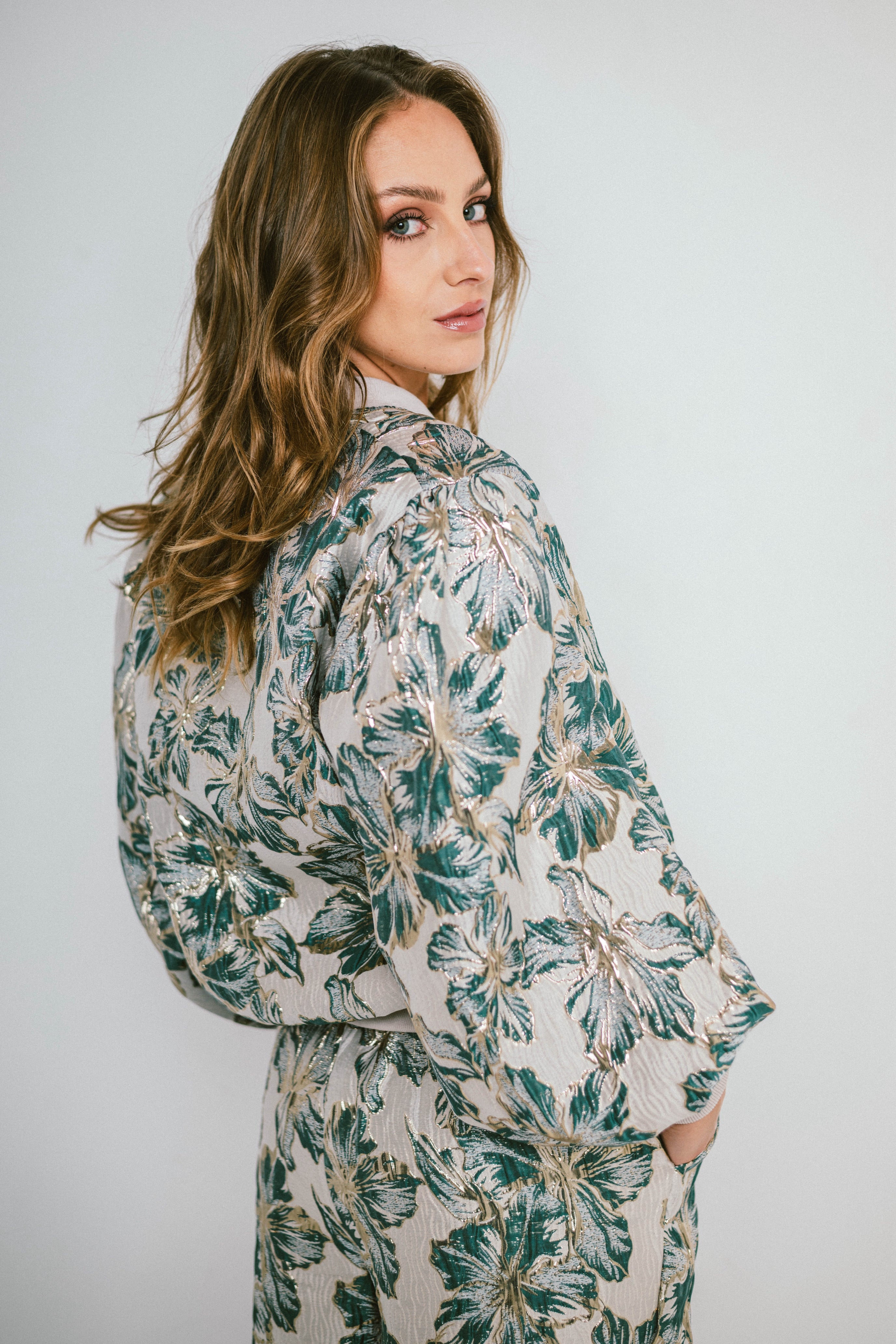 PALOMA – Veste jacquard zippée à manches bouffantes