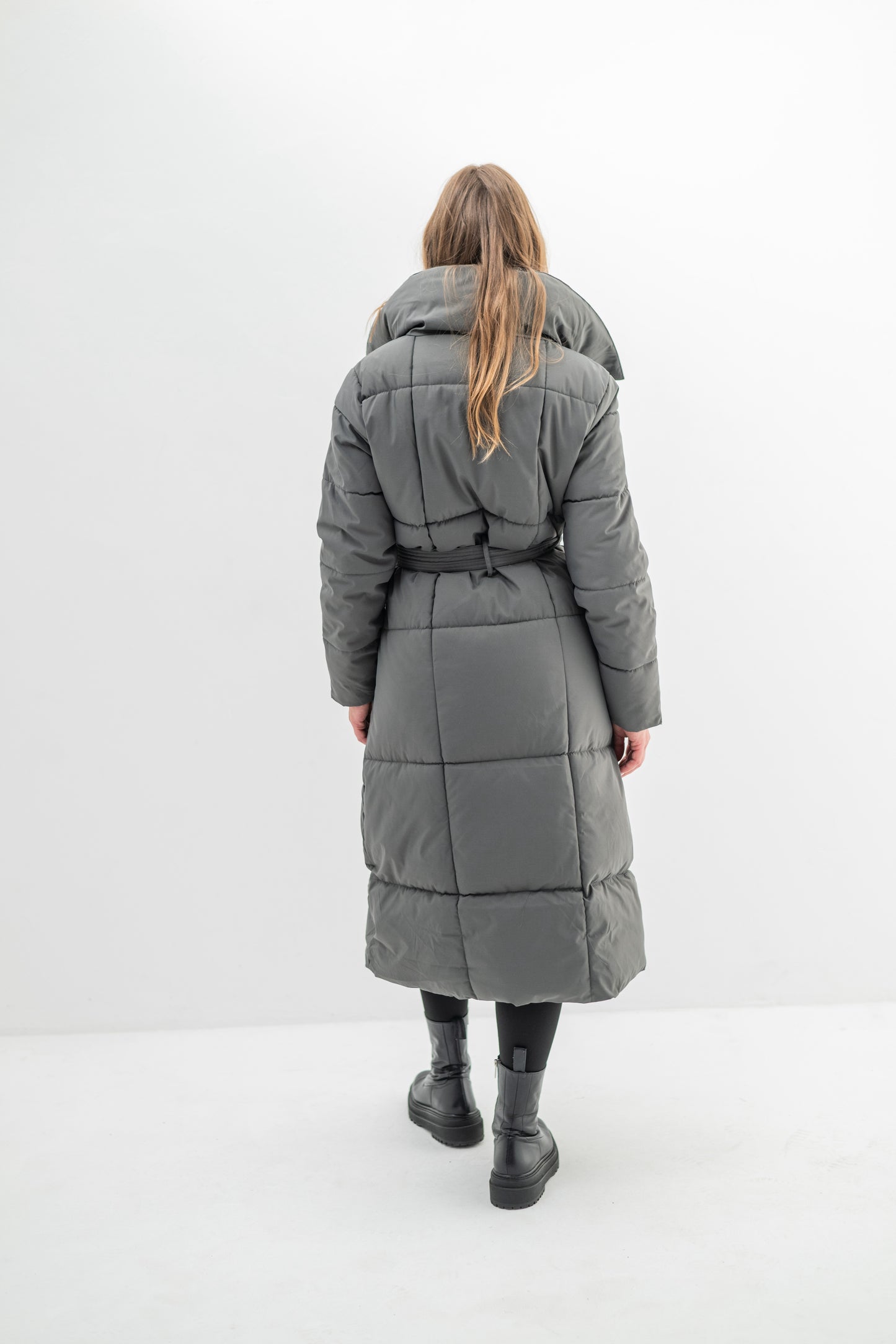 VALENTINA – Doudoune longue ceinturée à col montant