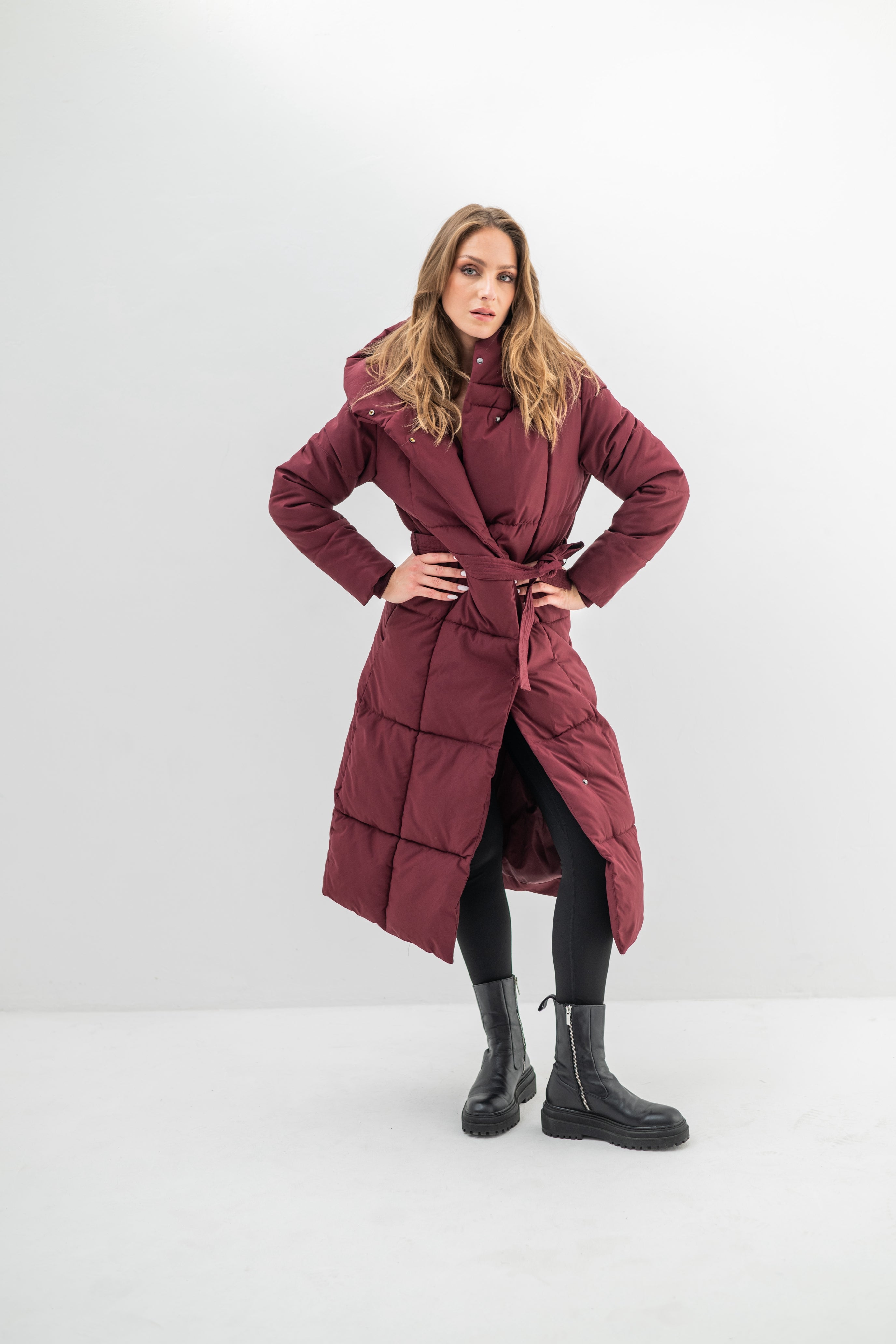VALENTINA – Doudoune longue ceinturée à col montant