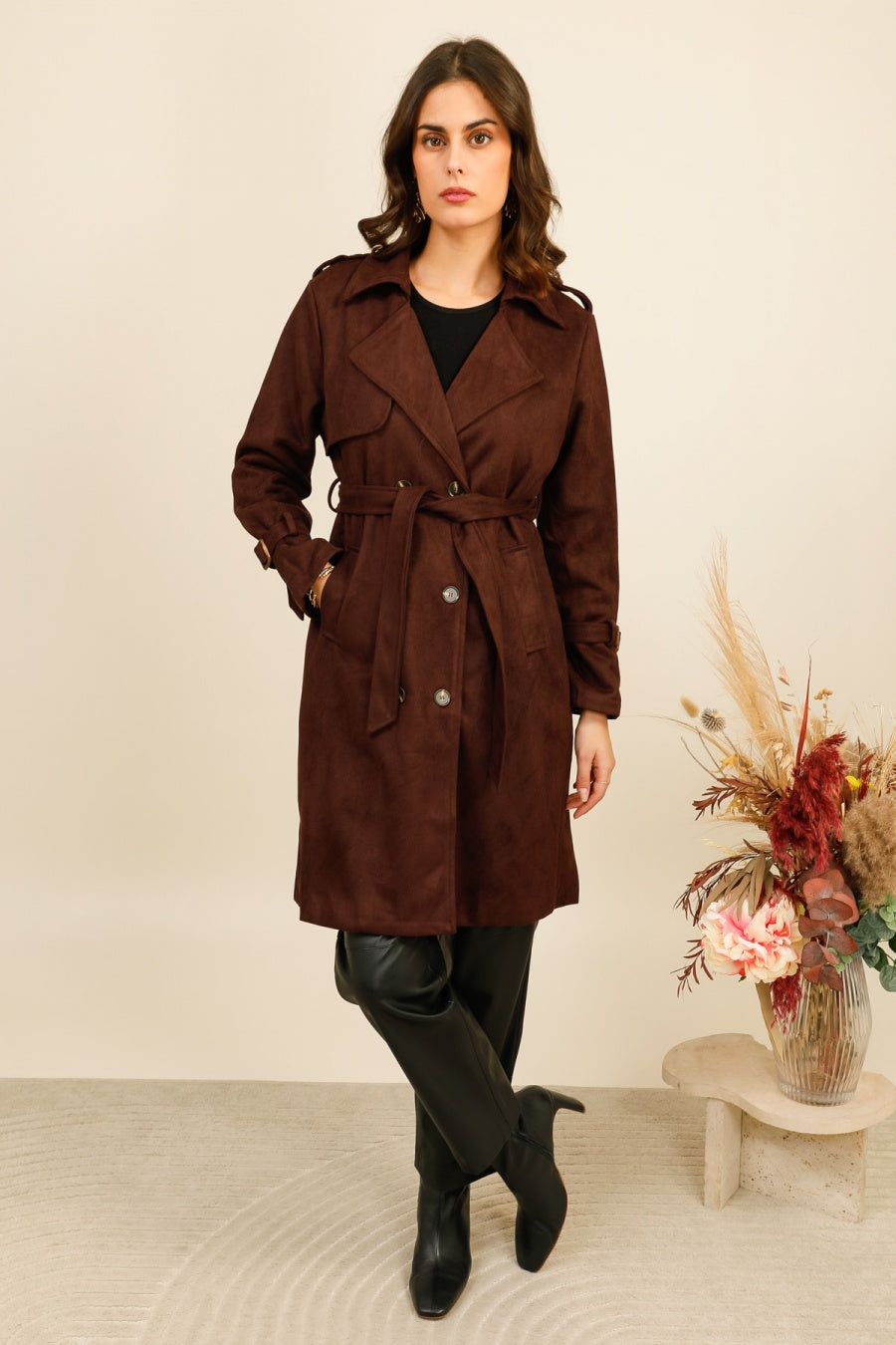 LYRA– Trench ceinturé en matière suédée à double boutonnage