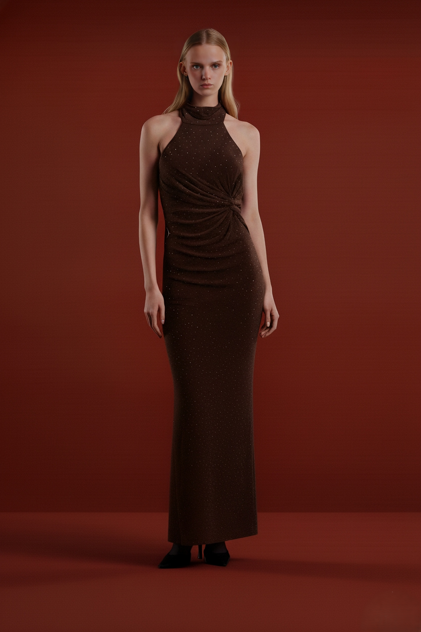 MELROSE – Robe longue dos-nu scintillante à col noué