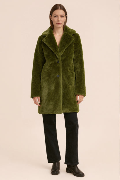 ASTORIA – Veste mi-longue en fausse fourrure effet premium