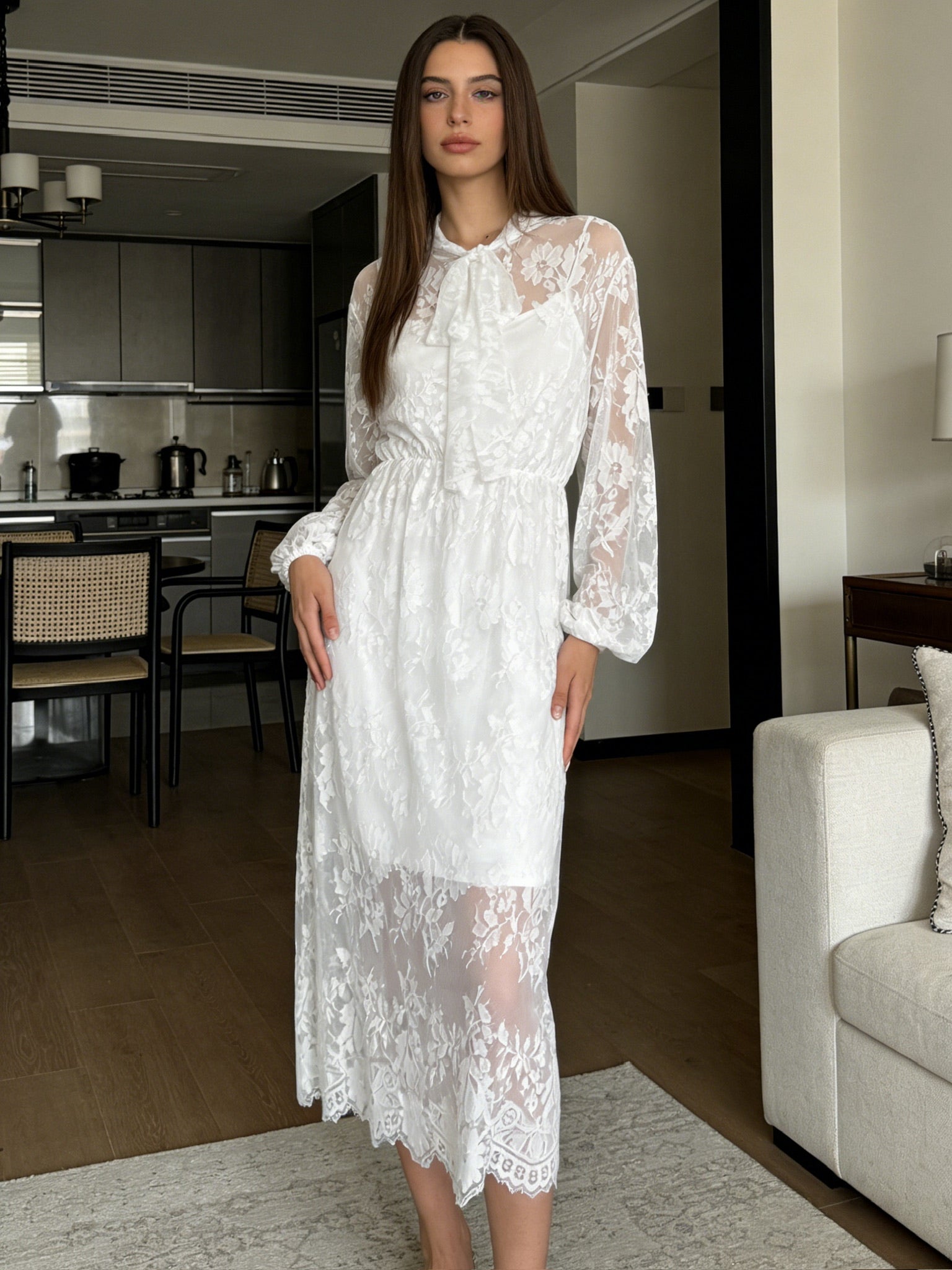 BLOOM – Robe Midi Dentelle Transparence Nouée