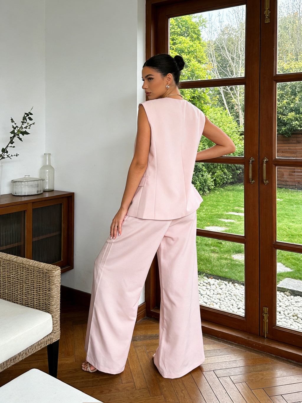 ÉCLAT 26 – Ensemble Tailleur Fluide Coupe Structurée